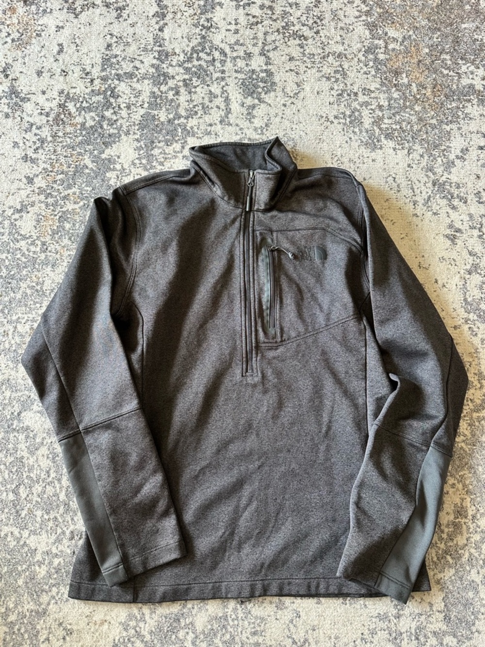 EUC The North Face Men's Charcoal Gray Quarter-Zip Pullover—Medium